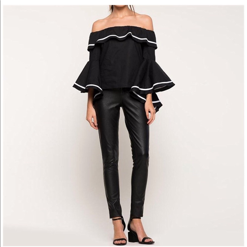 Women off shoulder sleeve ruffled top blouse - Picture 4 of 8